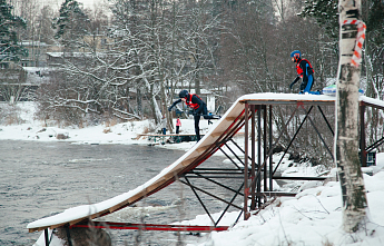 Правила катания на зимнем SUP с райдерами из Петербурга