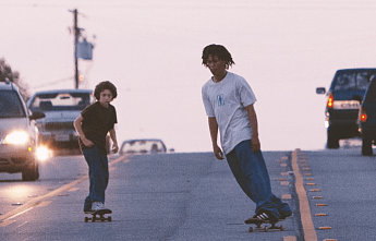 Скейт-фильм "Середина 90-х": рецензия райдеров