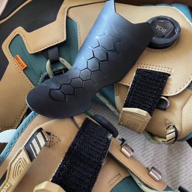 Ботинки для сноуборда Deeluxe X-plorer CTF FW24 desert/green