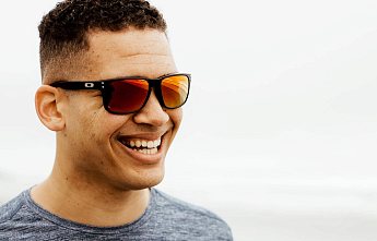 КУЛЬТУРНЫЙ КОД: OAKLEY HOLBROOK