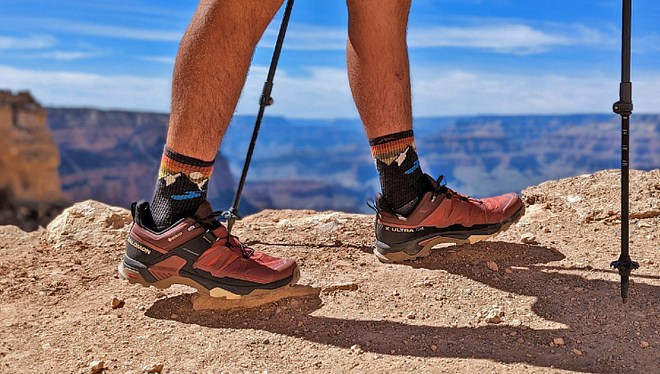 ГАЙД: КАК ВЫБРАТЬ НОСКИ ДЛЯ ХАЙКИНГА?