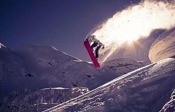 Календарь горнолыжника: 12 месяцев снега
