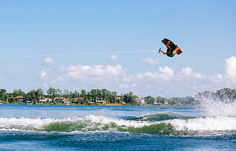 Вейкборд трюки: как сделать HS Backroll - техника выполнения