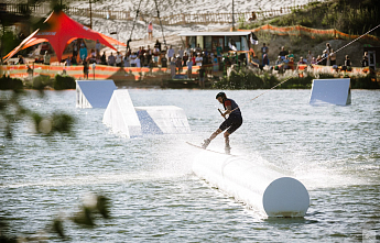 Где кататься на вейке в Подмосковье: клубы и цены