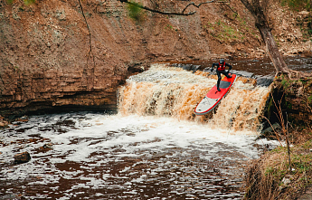 Дроп с водопада на SUP от Игоря Черненко