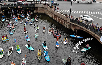 В Питере - плыть! Как прошел фестиваль "Фонтанка-SUP 2019"