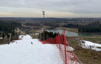 Снега нет, но вы держитесь: как горнолыжные курорты переживают оттепель