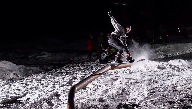 А ведь и я щелкнуть могу: выбираем сноуборд для фристайла